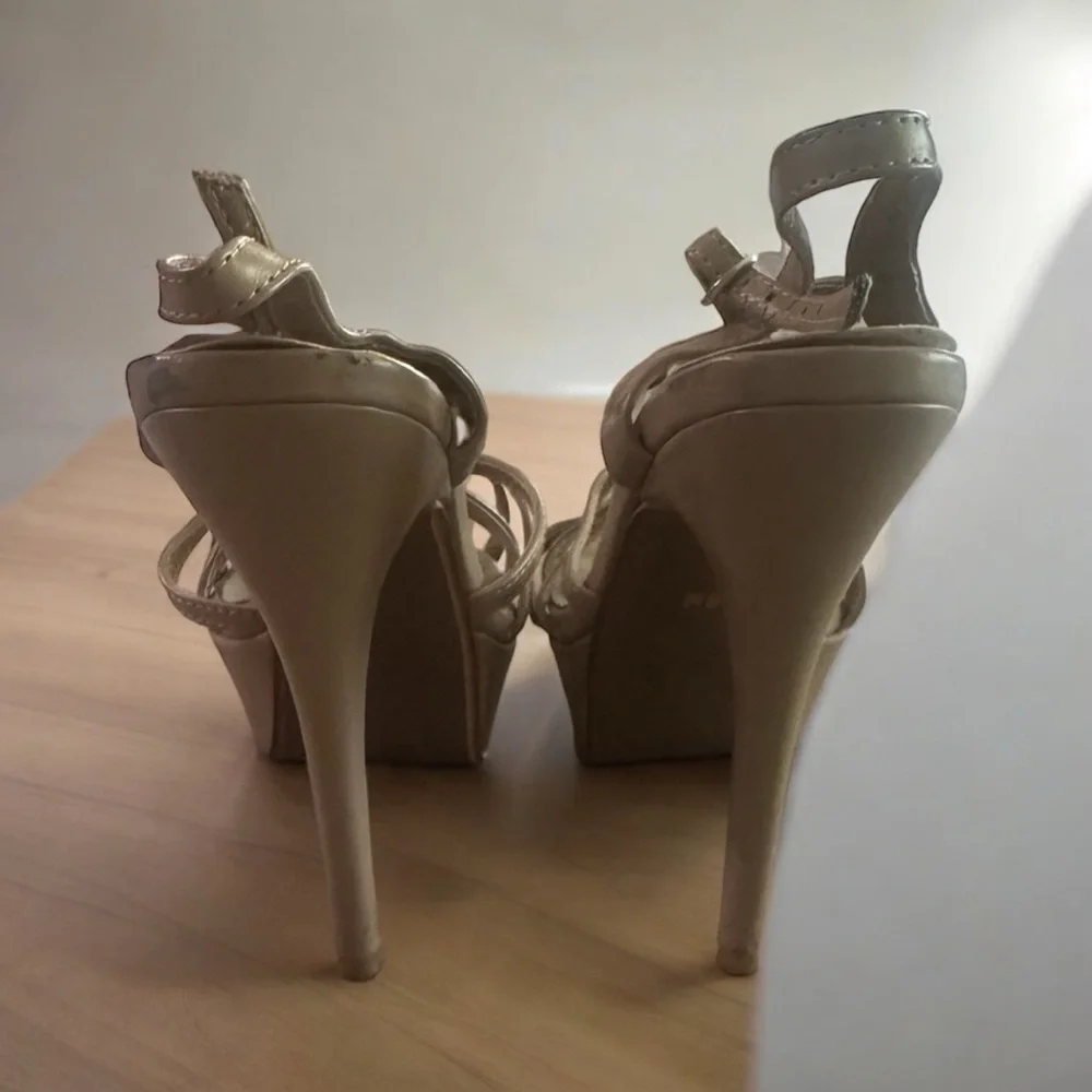 Dyeables Nude High Heels - Womens Size 8M - Nude - 5” - Taupe